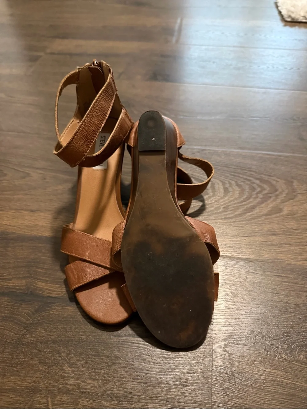 Steve Madden Tan Brown Strappy Wedge Sandals size 8